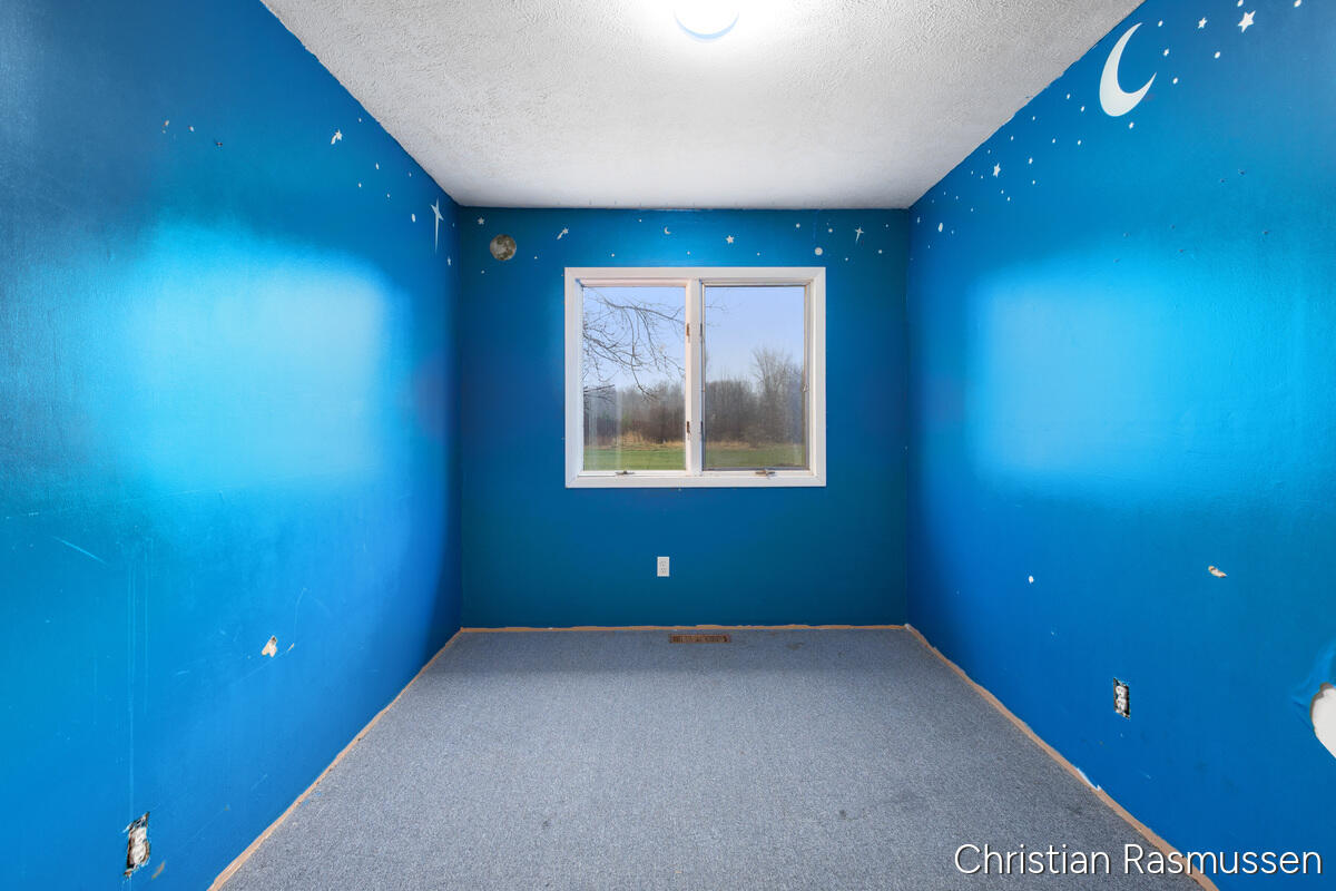 675 E Sessions Road, Sheridan, MI, 48884