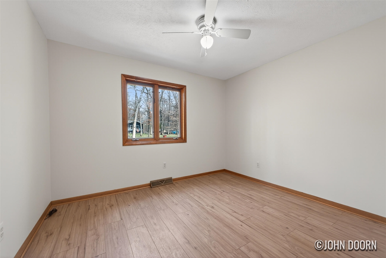 9063 Algoma Avenue, Rockford, MI, 49341-9084