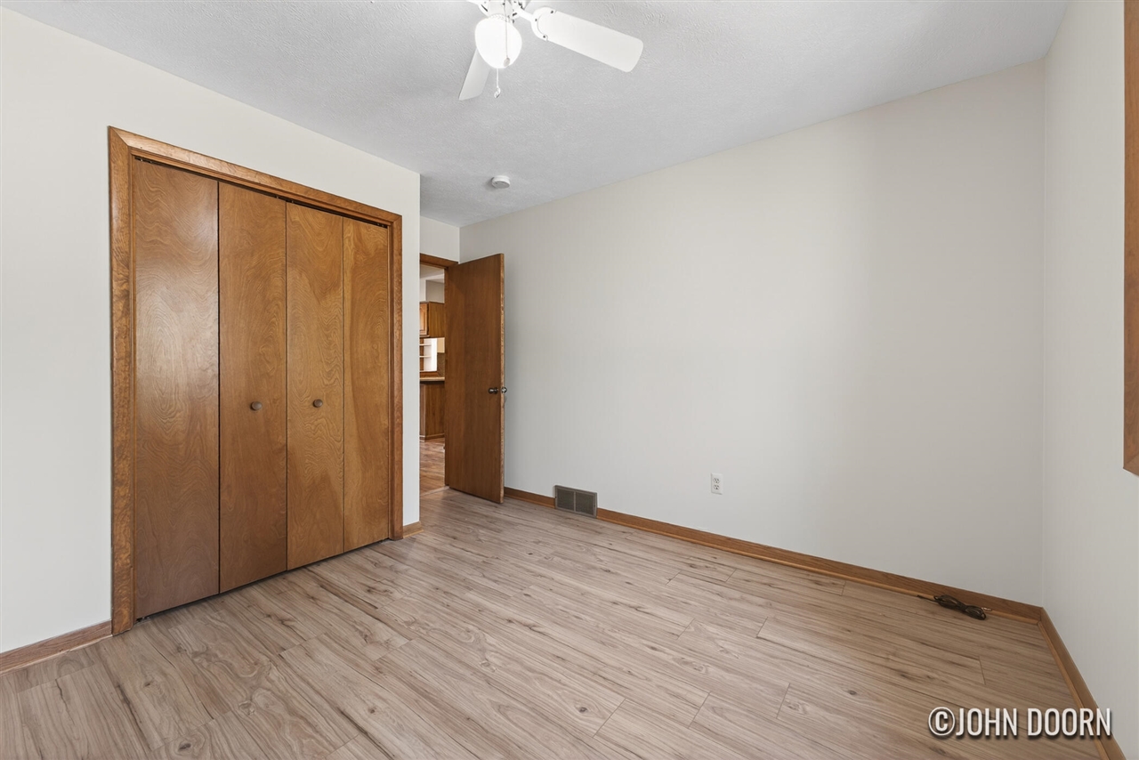 9063 Algoma Avenue, Rockford, MI, 49341-9084