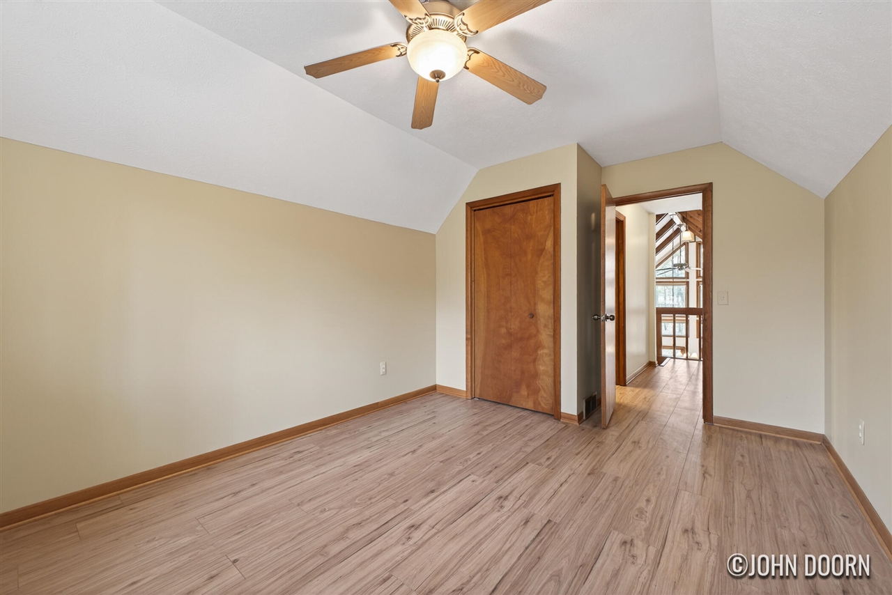 9063 Algoma Avenue, Rockford, MI, 49341-9084