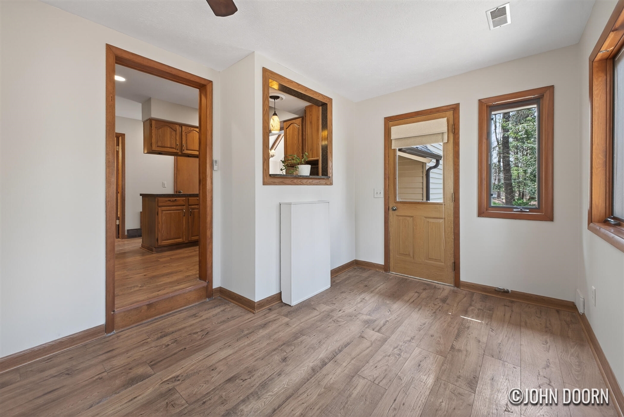 9063 Algoma Avenue, Rockford, MI, 49341-9084