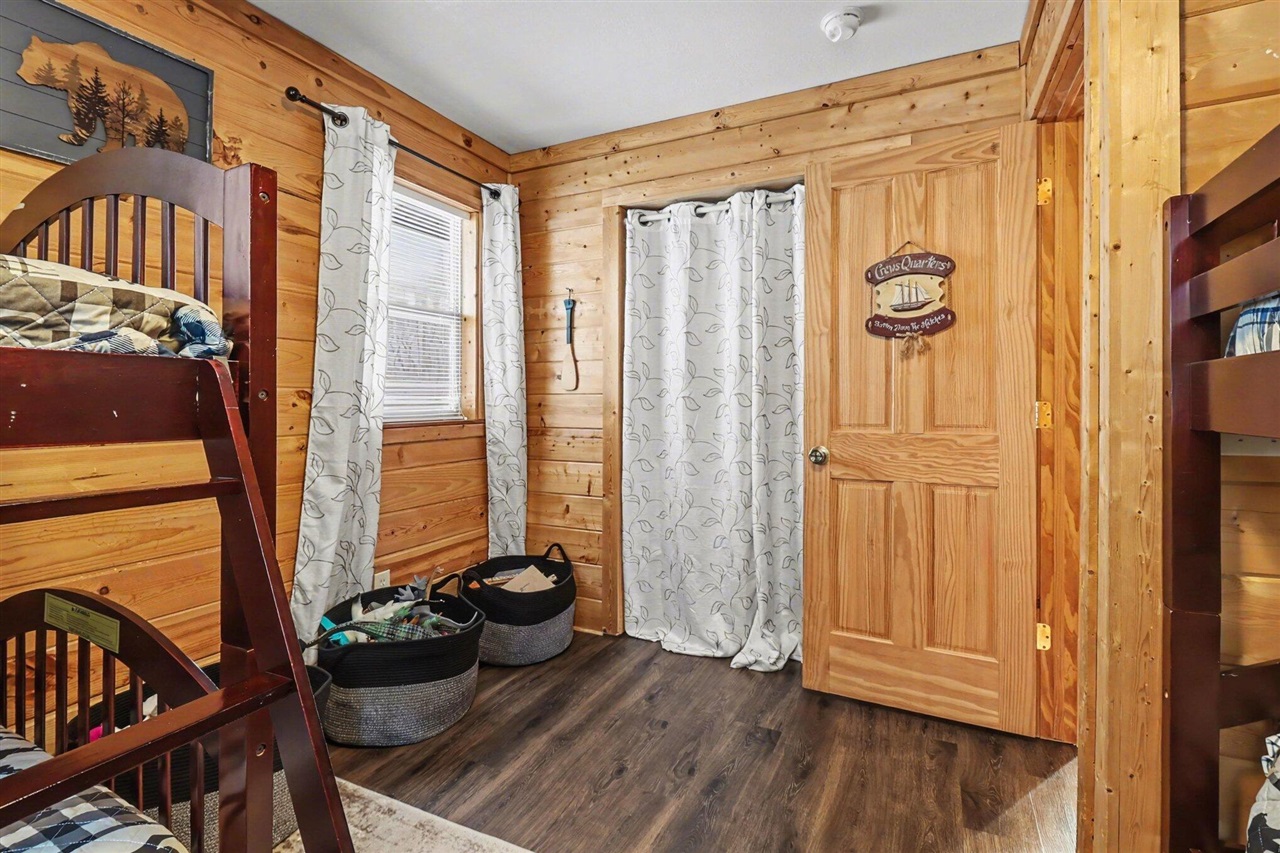 5526 Longbridge Road, Pentwater, MI, 49449