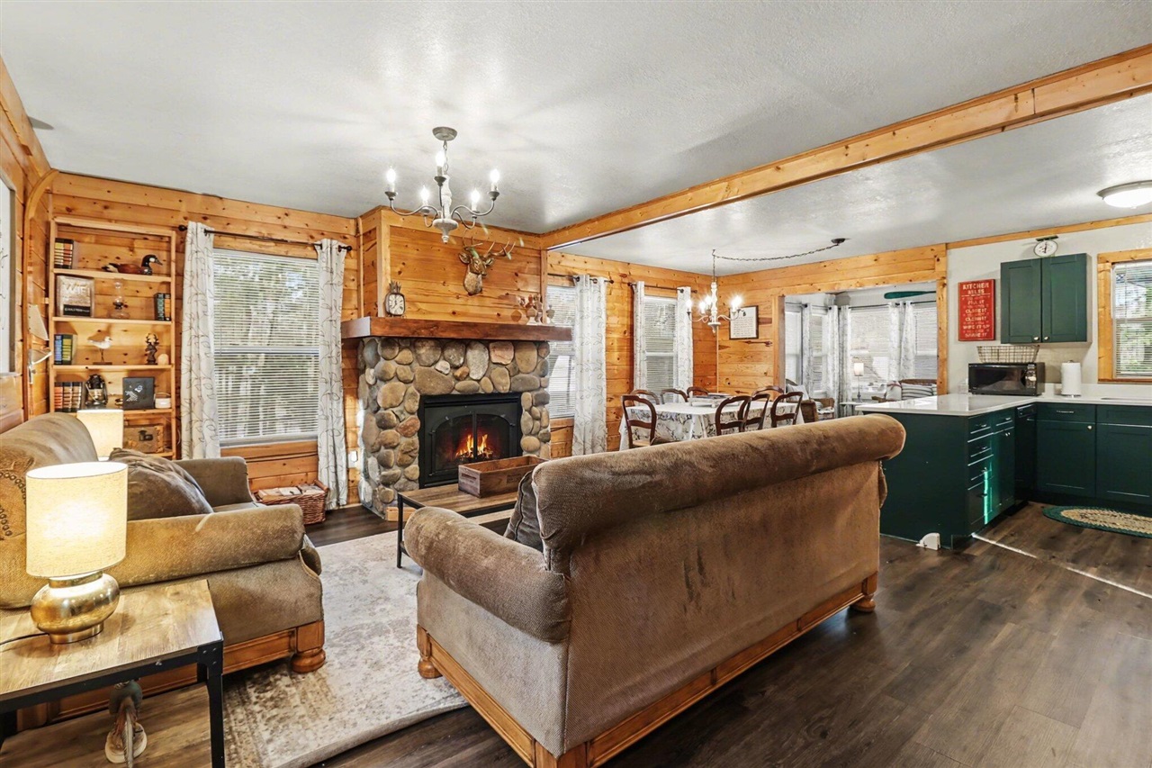 5526 Longbridge Road, Pentwater, MI, 49449