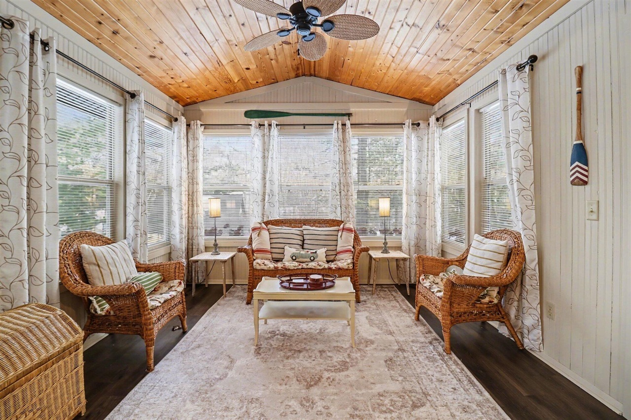 5526 Longbridge Road, Pentwater, MI, 49449