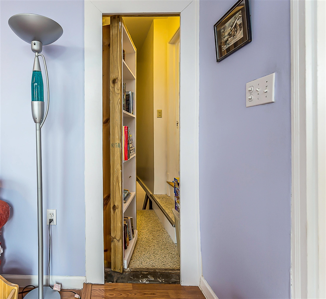 1211 Birk Avenue, Ann Arbor, MI, 48103-5305