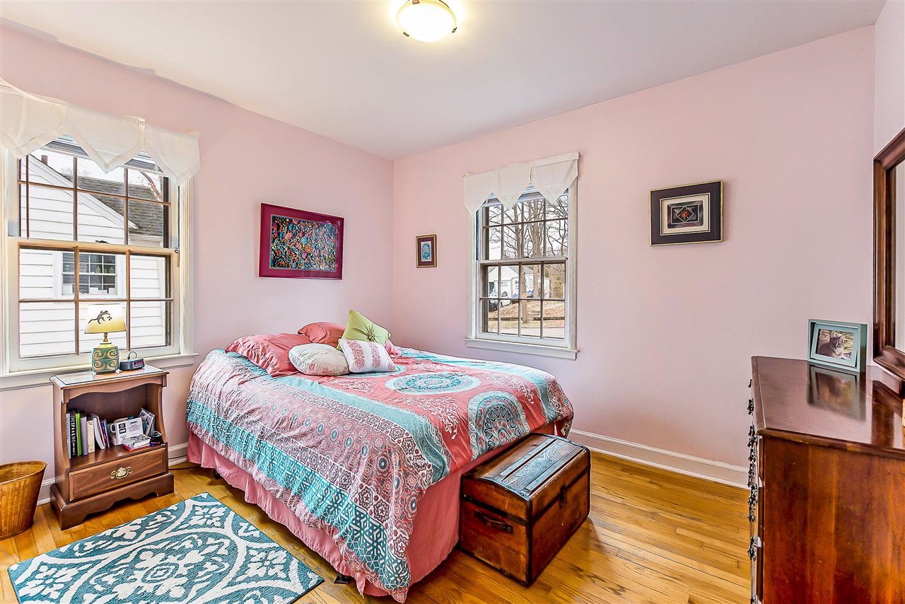 1211 Birk Avenue, Ann Arbor, MI, 48103-5305