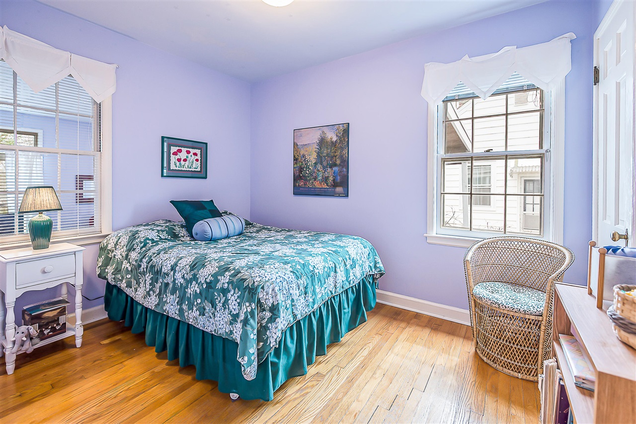 1211 Birk Avenue, Ann Arbor, MI, 48103-5305