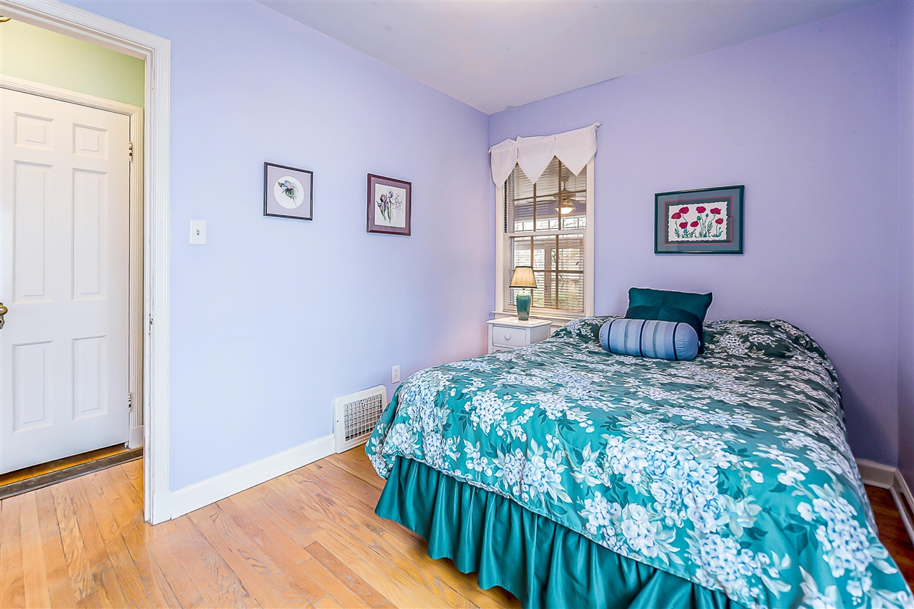 1211 Birk Avenue, Ann Arbor, MI, 48103-5305