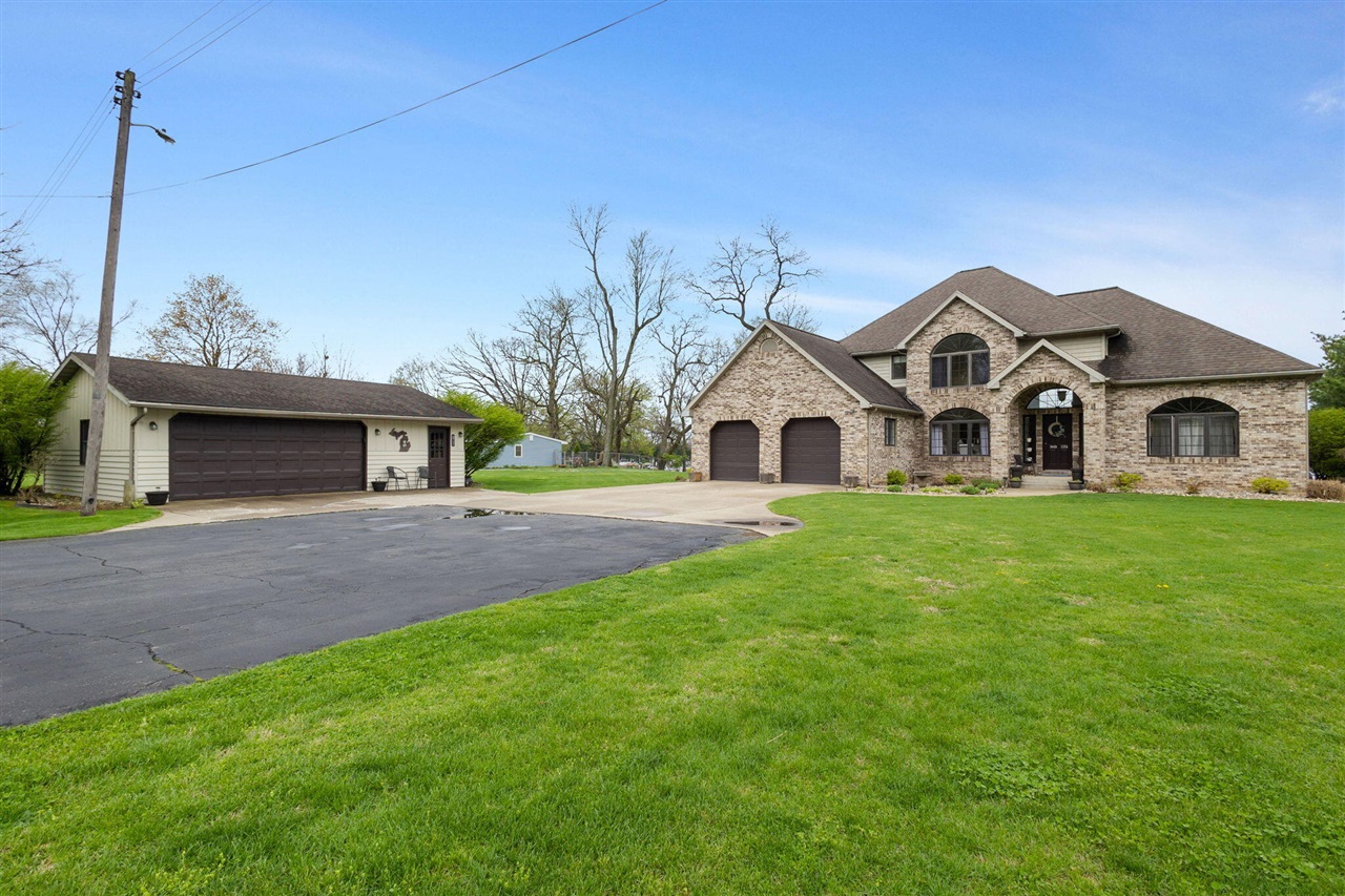 1256 Barron Lake Road, Niles, MI, 49120-9523