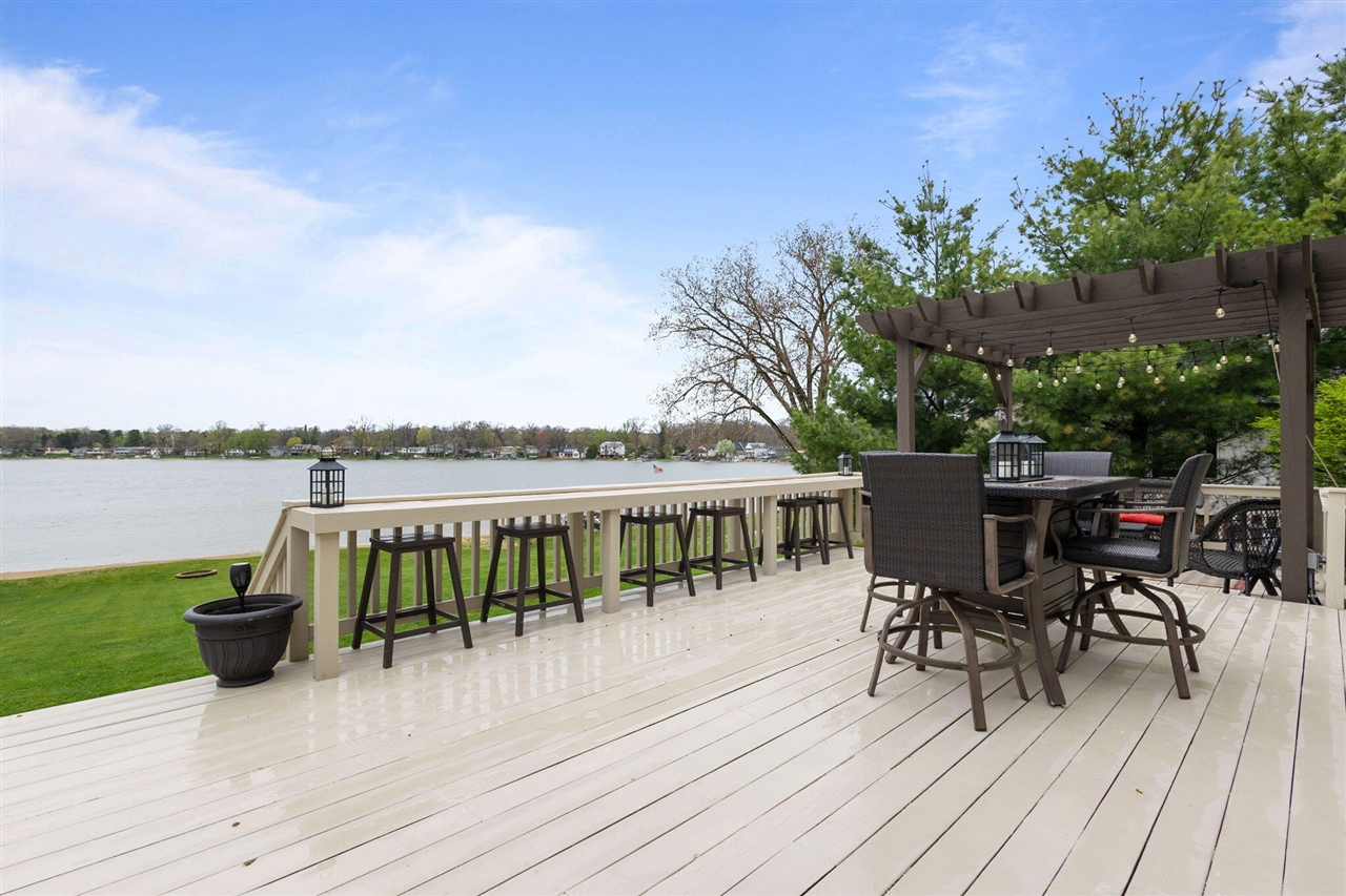 1256 Barron Lake Road, Niles, MI, 49120-9523