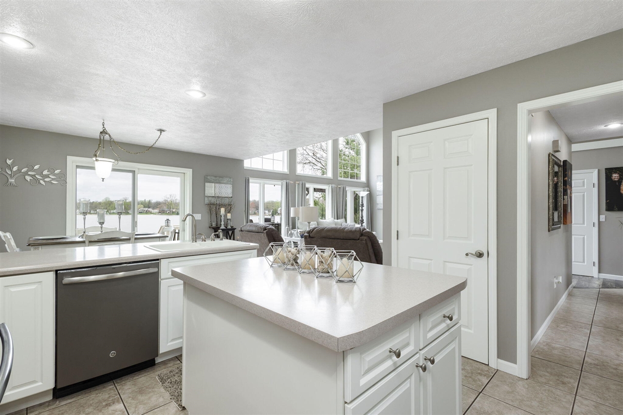 1256 Barron Lake Road, Niles, MI, 49120-9523