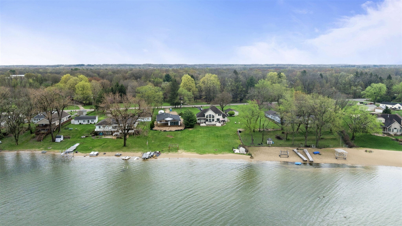 1256 Barron Lake Road, Niles, MI, 49120-9523