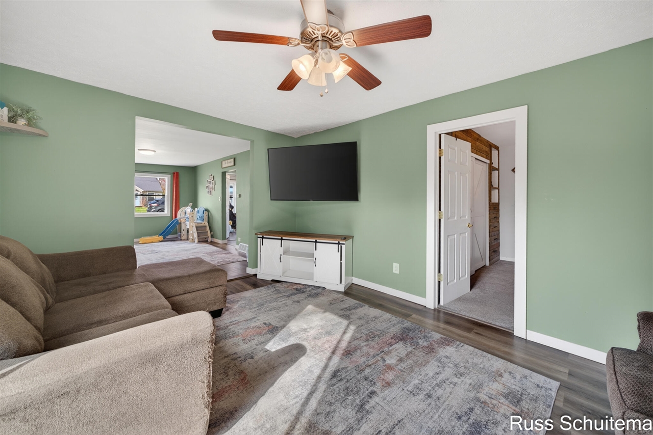 2289 Orchard Avenue, Muskegon, MI, 49442-3830