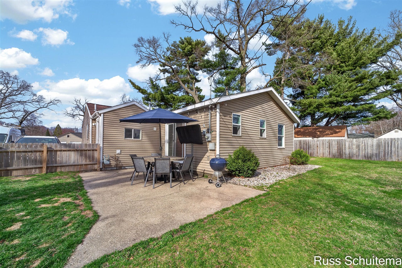 2289 Orchard Avenue, Muskegon, MI, 49442-3830