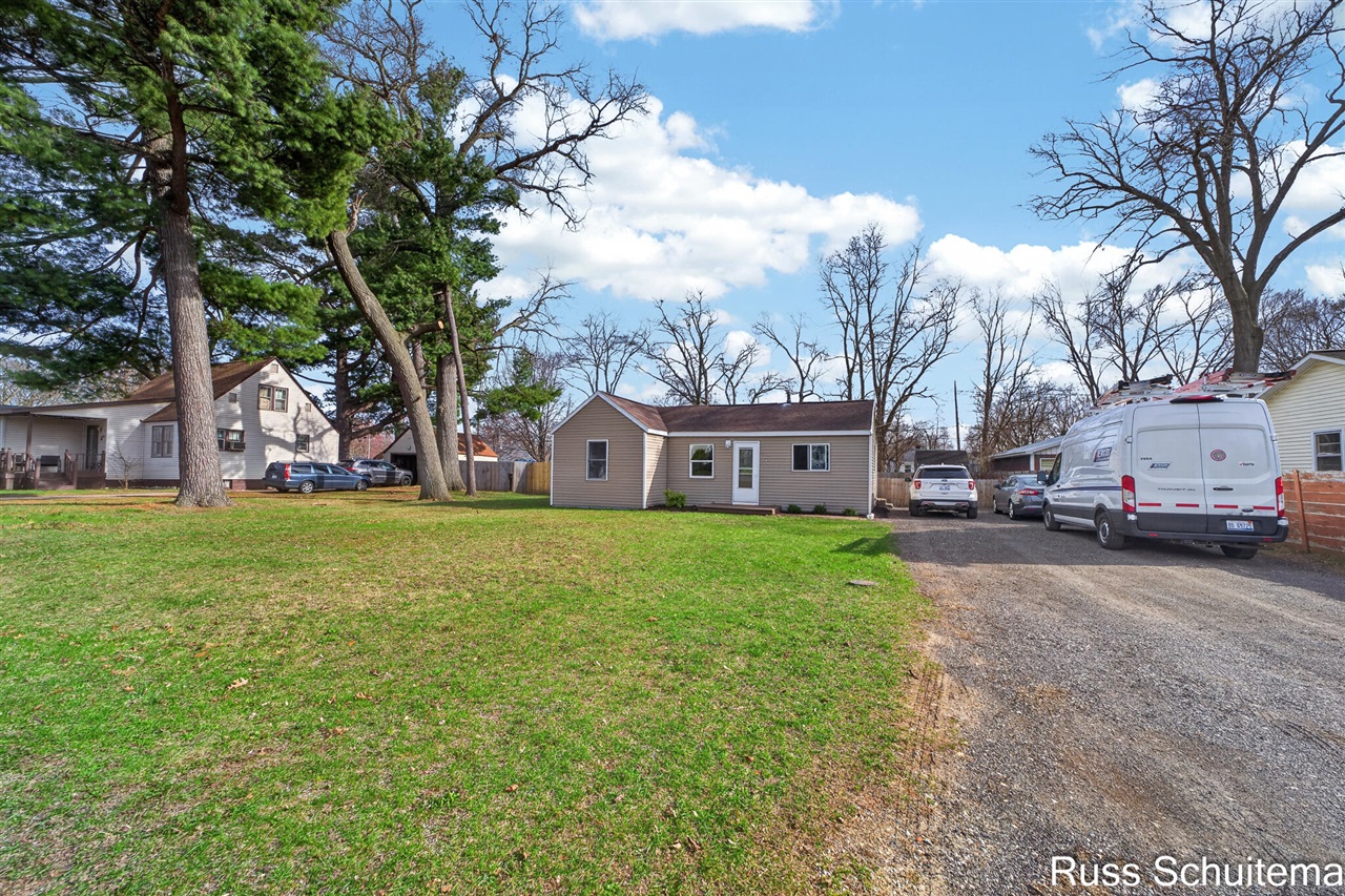 2289 Orchard Avenue, Muskegon, MI, 49442-3830