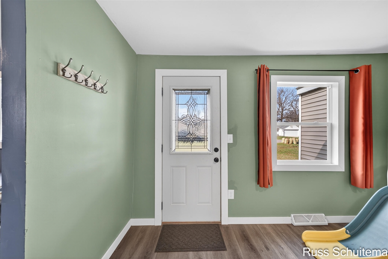 2289 Orchard Avenue, Muskegon, MI, 49442-3830