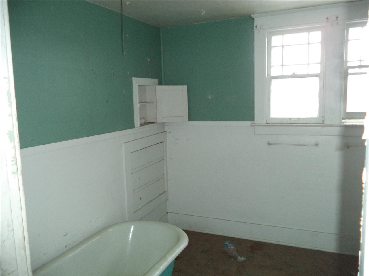 841 E 8th Street, Flint, MI, 48503-2735