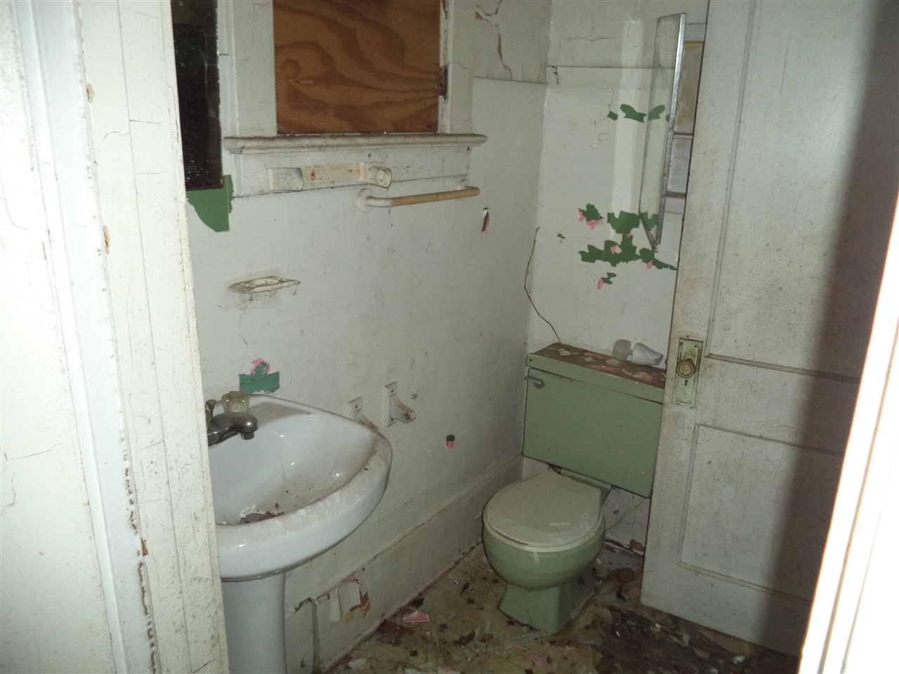 841 E 8th Street, Flint, MI, 48503-2735