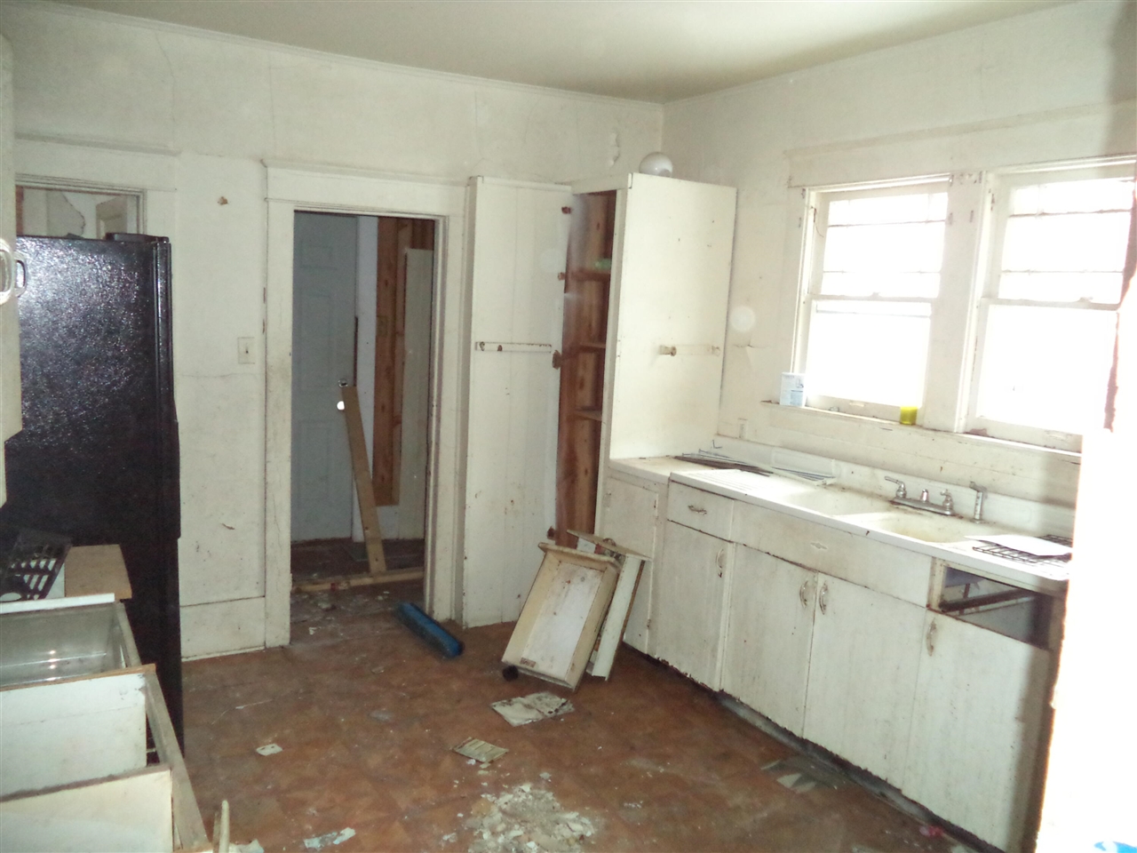 841 E 8th Street, Flint, MI, 48503-2735