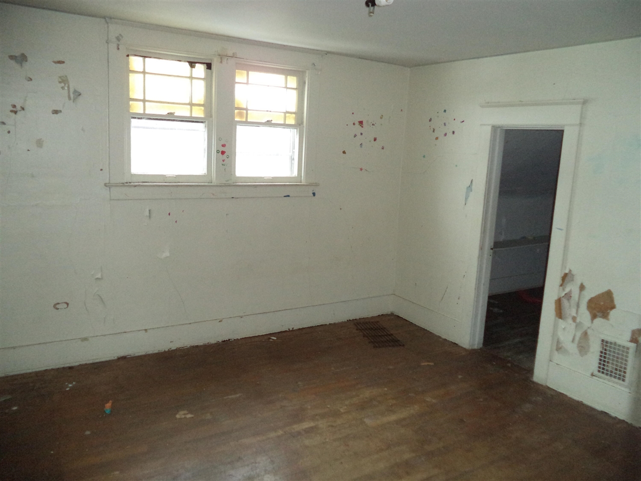 841 E 8th Street, Flint, MI, 48503-2735