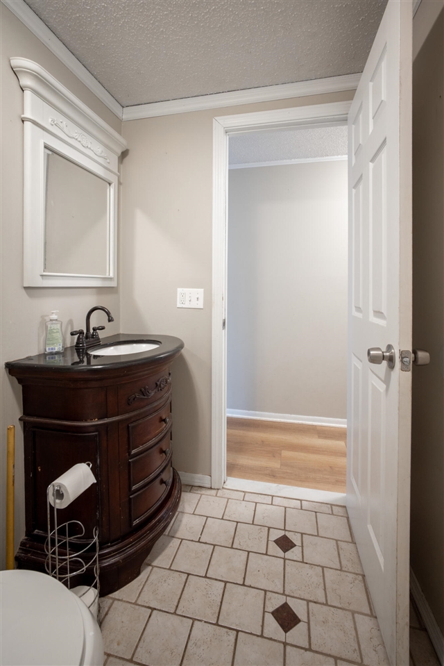 1720 Michigan Street, Update, MI, 48001-1324