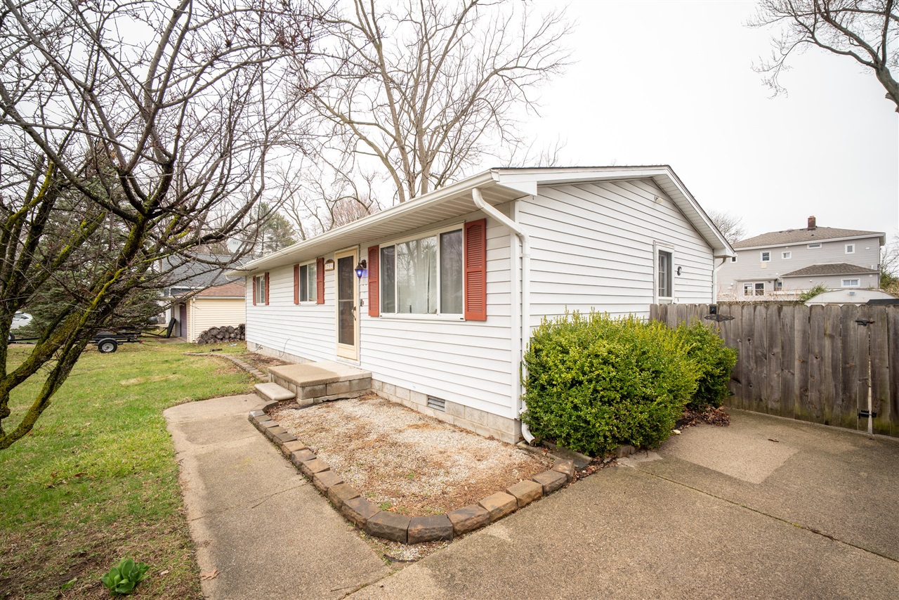 1720 Michigan Street, Update, MI, 48001-1324