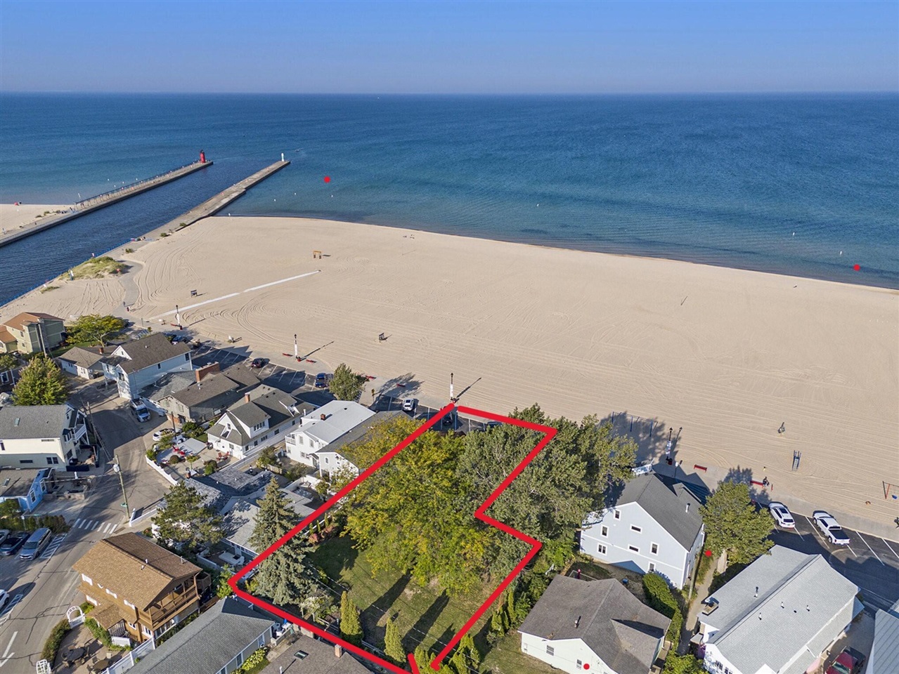 1st image of 30 Lakeshore Dr, South Haven, MI 49090 | MLS# 70524715