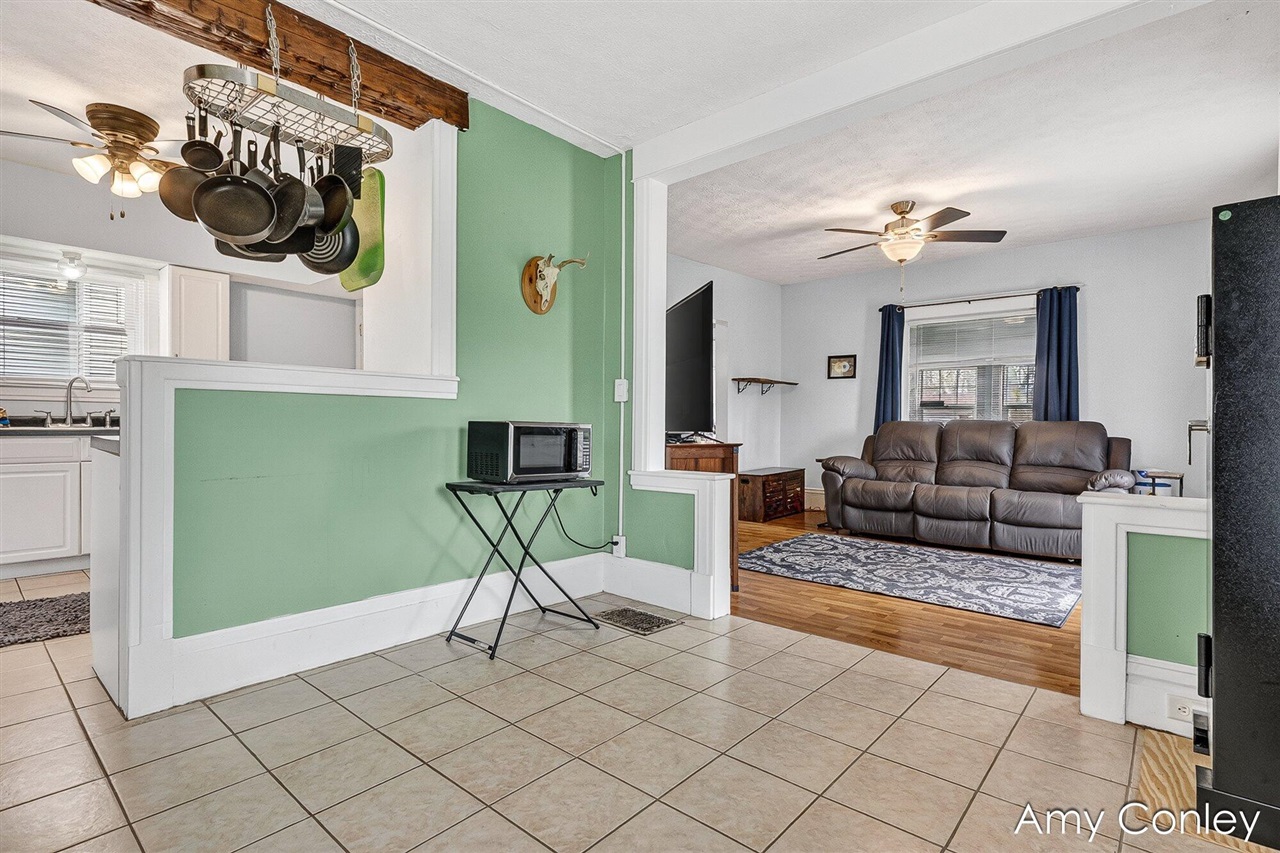 619 Fairbanks Avenue, Kalamazoo, MI, 49048-1861