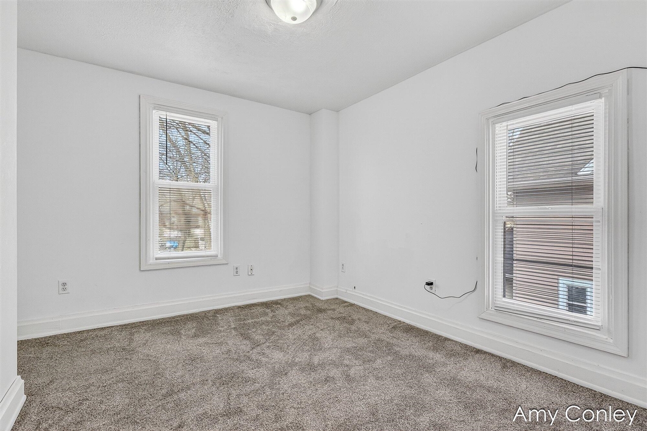 619 Fairbanks Avenue, Kalamazoo, MI, 49048-1861