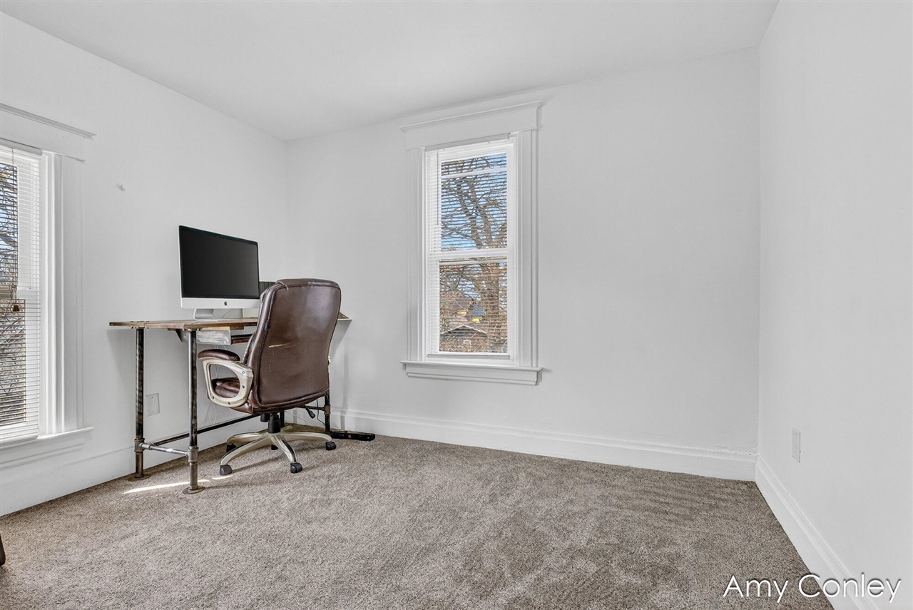 619 Fairbanks Avenue, Kalamazoo, MI, 49048-1861