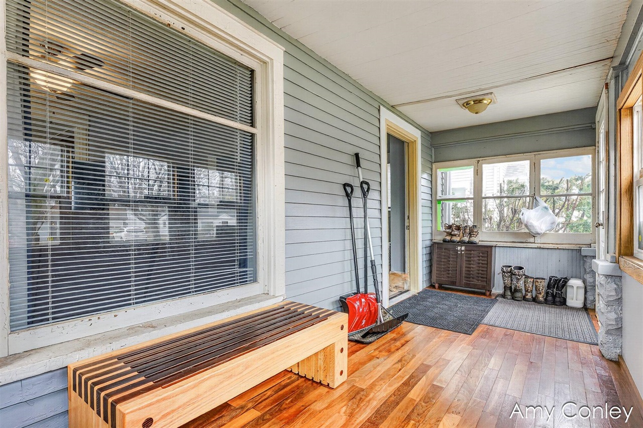 619 Fairbanks Avenue, Kalamazoo, MI, 49048-1861