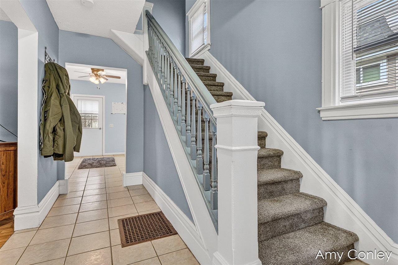 619 Fairbanks Avenue, Kalamazoo, MI, 49048-1861