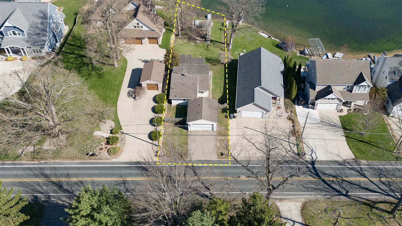 8130 W Q Avenue, Kalamazoo, MI, 49009