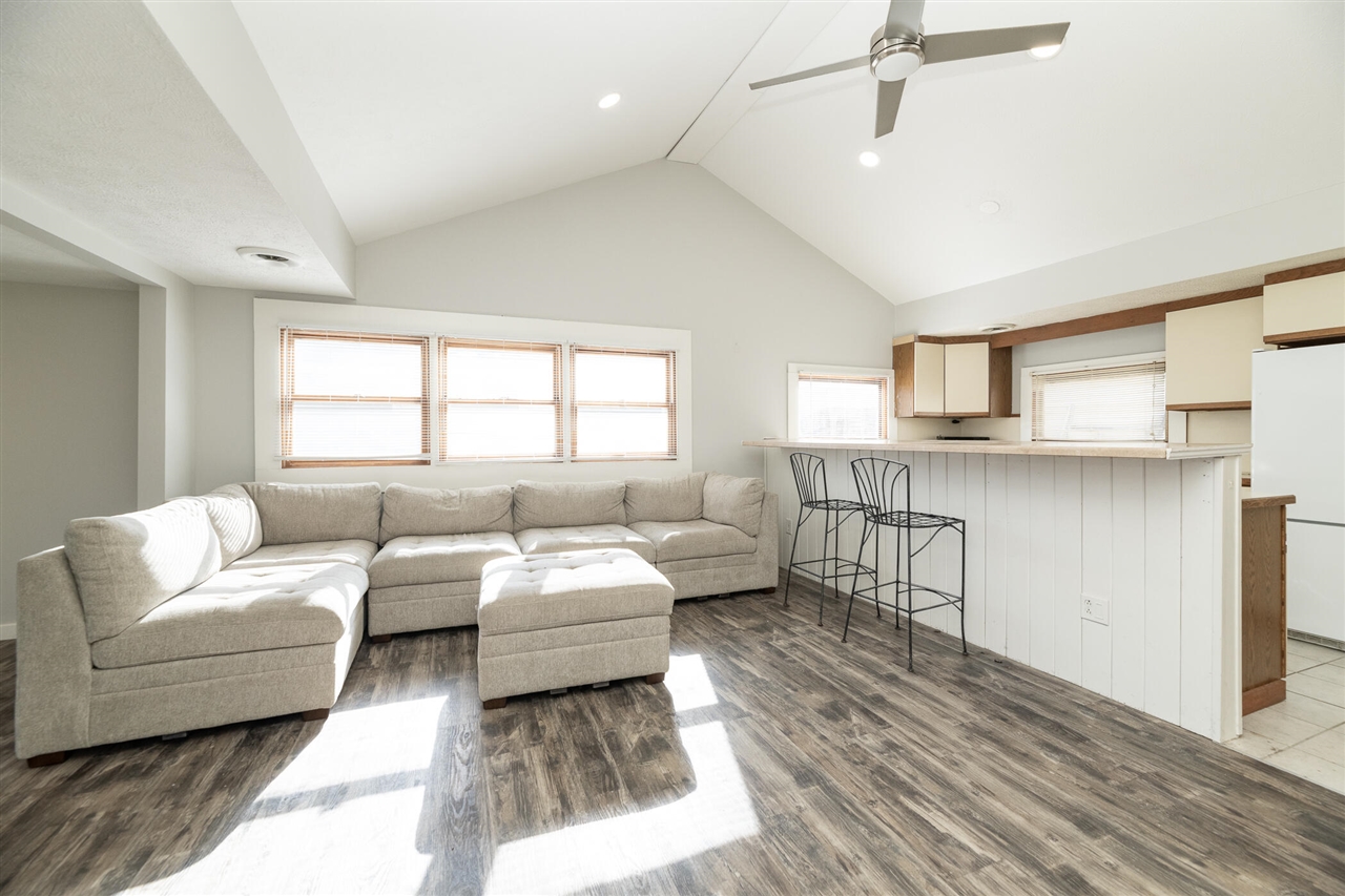 8130 W Q Avenue, Kalamazoo, MI, 49009