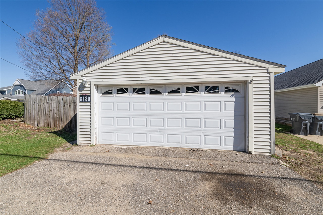 8130 W Q Avenue, Kalamazoo, MI, 49009