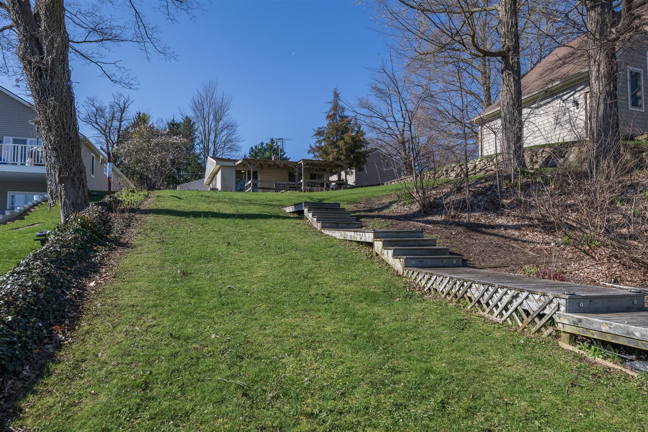 8130 W Q Avenue, Kalamazoo, MI, 49009