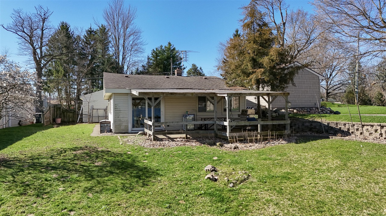 8130 W Q Avenue, Kalamazoo, MI, 49009