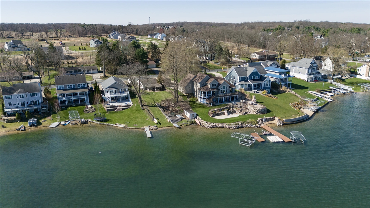 8130 W Q Avenue, Kalamazoo, MI, 49009