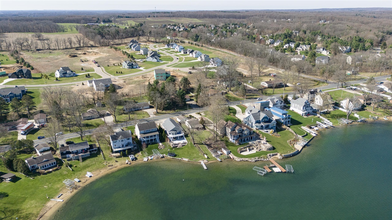 8130 W Q Avenue, Kalamazoo, MI, 49009