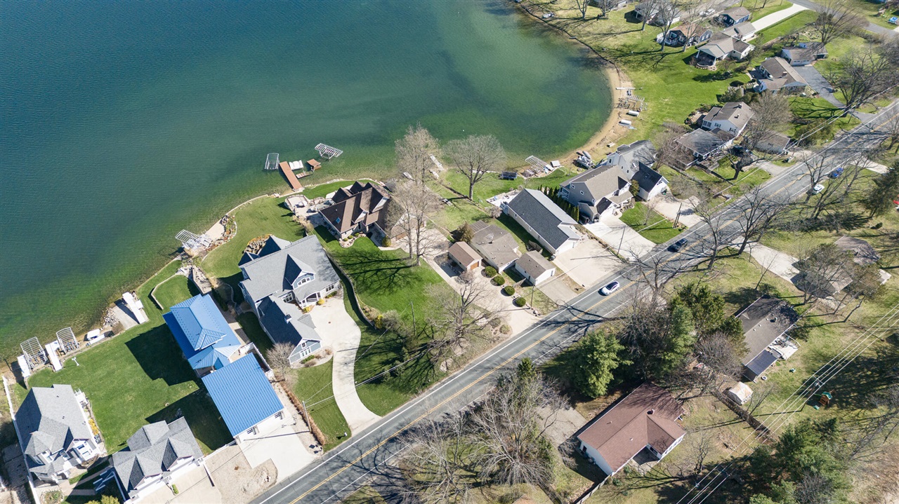 8130 W Q Avenue, Kalamazoo, MI, 49009