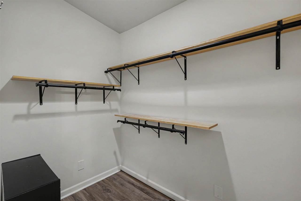 3423 Balmars Avenue, Jackson, MI, 49201-8618