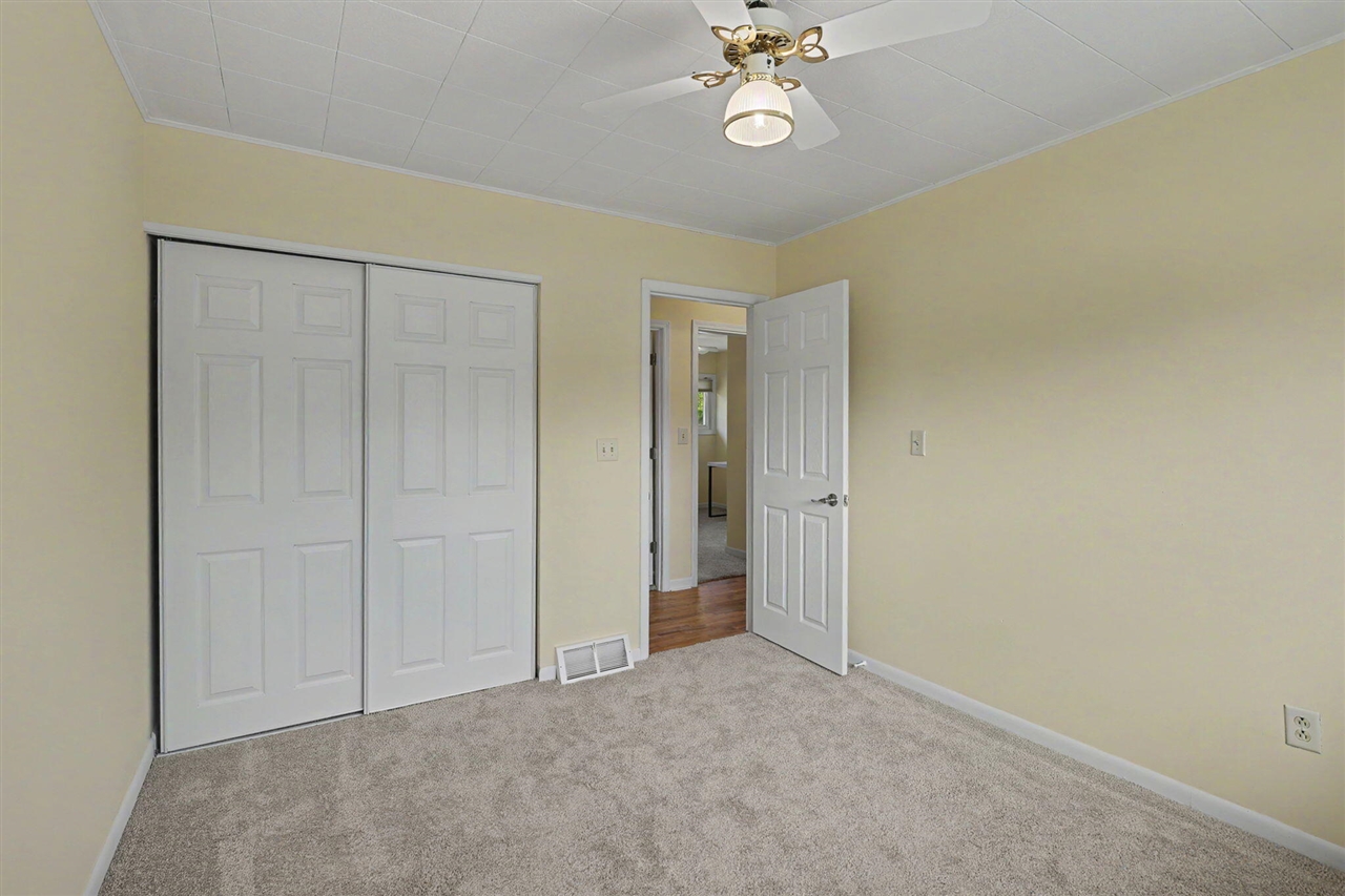 3423 Balmars Avenue, Jackson, MI, 49201-8618