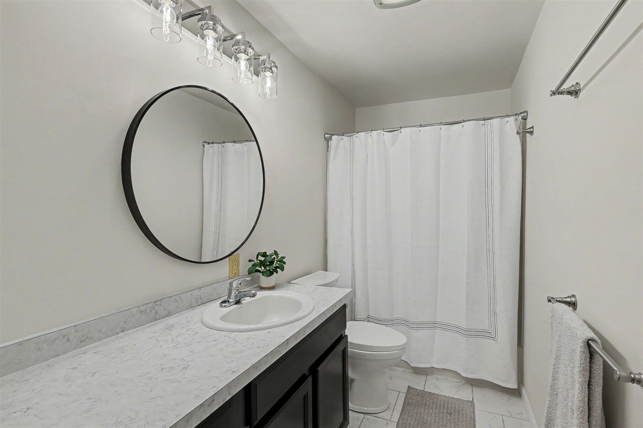 3423 Balmars Avenue, Jackson, MI, 49201-8618