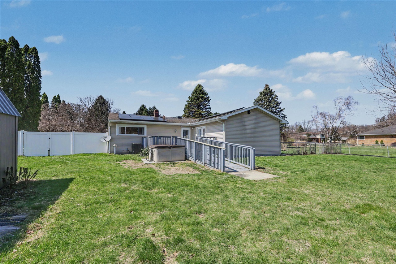 3423 Balmars Avenue, Jackson, MI, 49201-8618