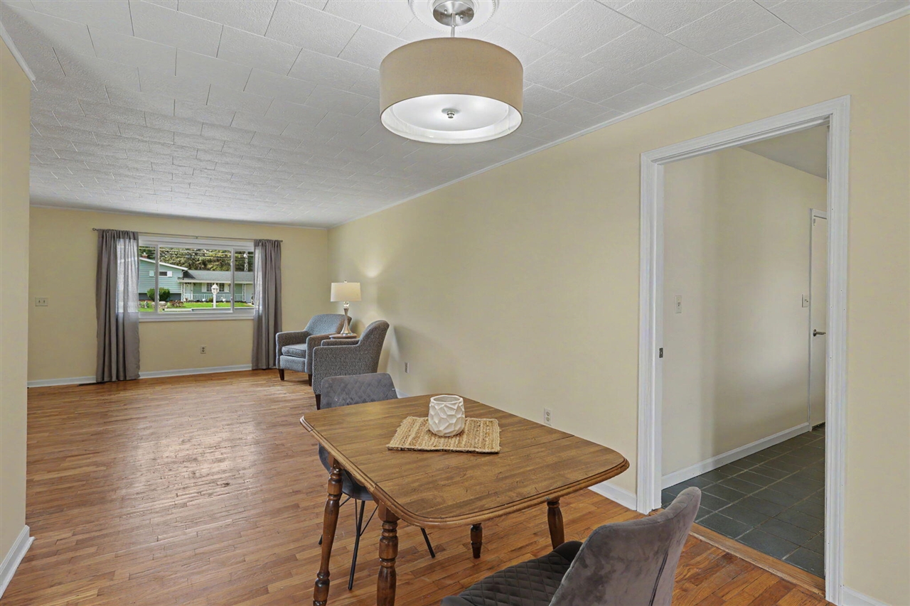 3423 Balmars Avenue, Jackson, MI, 49201-8618