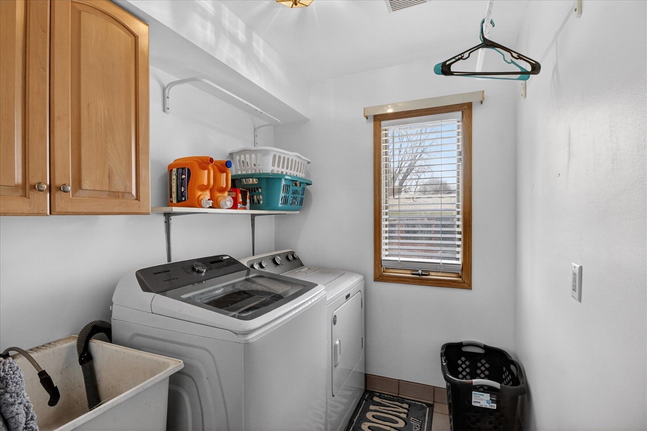 38609 Jahn Street, Livonia, MI, 48152-1018
