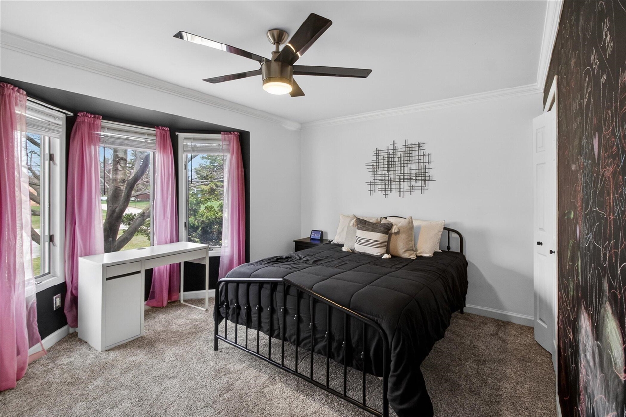 38609 Jahn Street, Livonia, MI, 48152-1018
