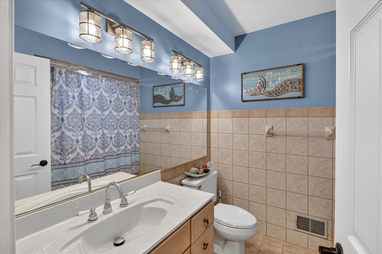38609 Jahn Street, Livonia, MI, 48152-1018