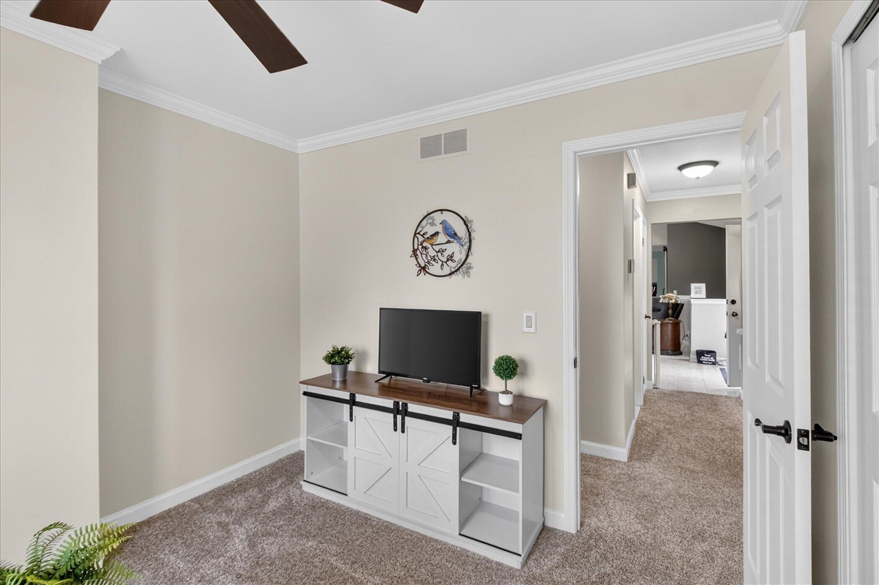 38609 Jahn Street, Livonia, MI, 48152-1018