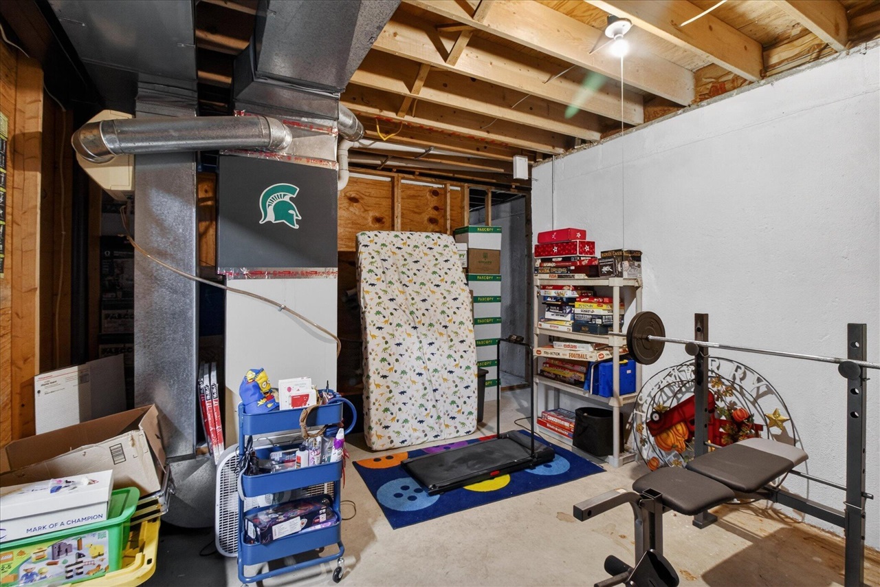 38609 Jahn Street, Livonia, MI, 48152-1018